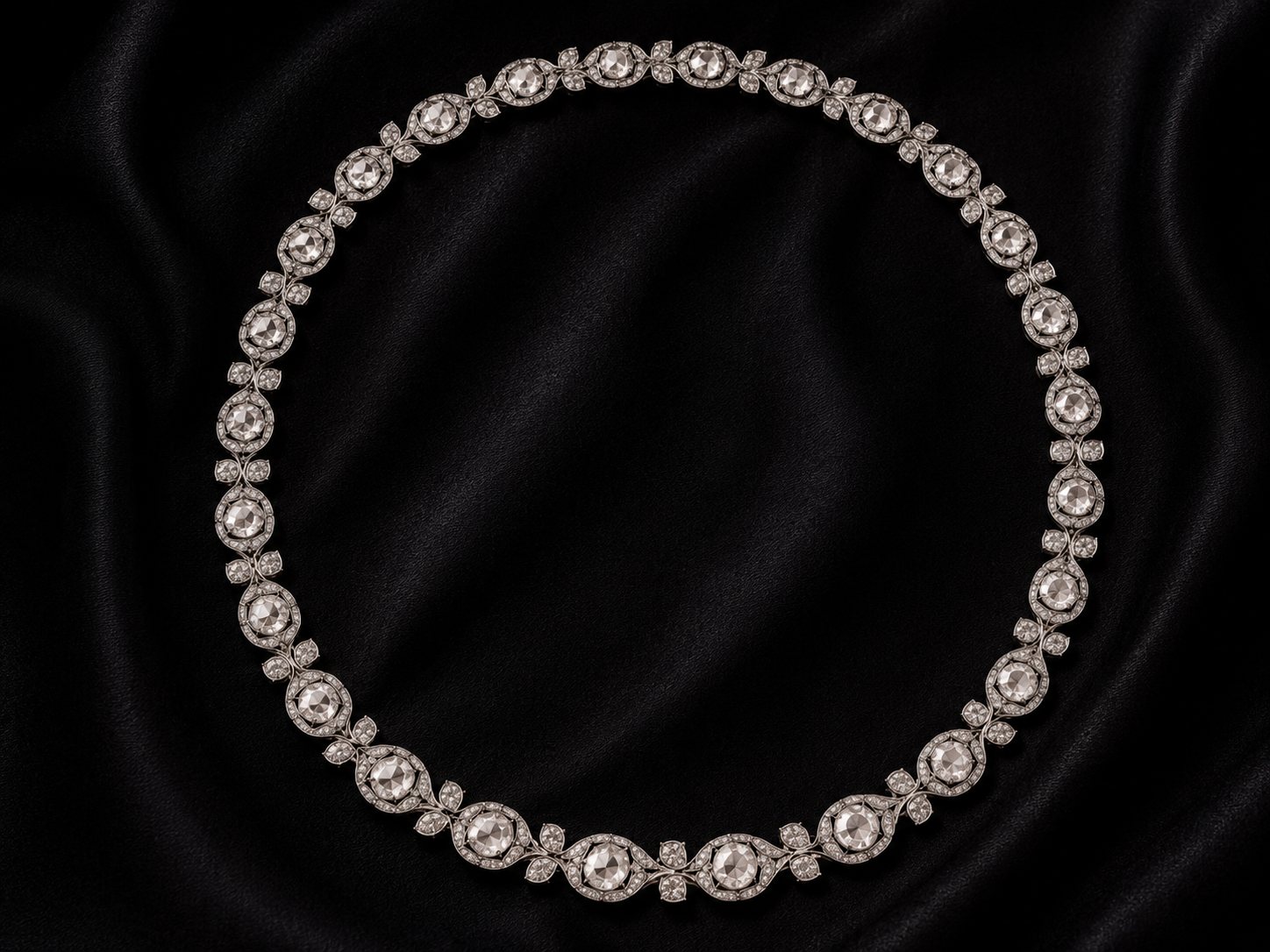 Halo of Stars, diamond riviere necklace with floret links in gold
